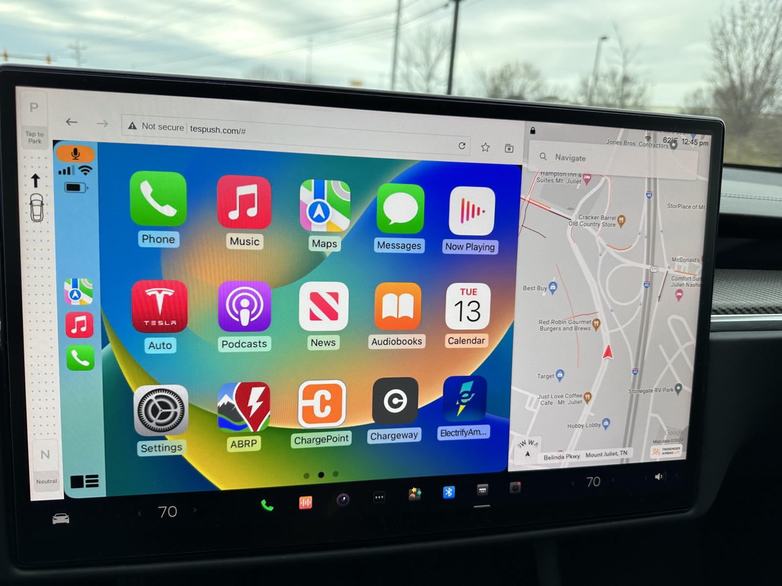 CarPlay interface - Notice the resolution slight artifacting